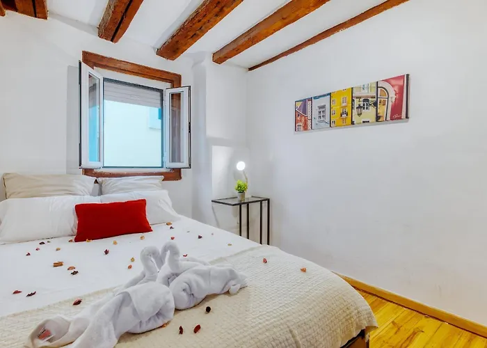 Cozy In The Heart Of Lissabon